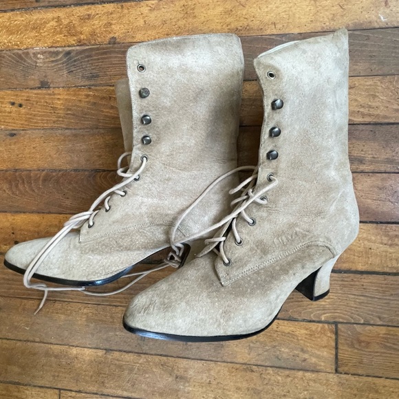 Colin Stuart Beige Lace-Up Women's Boots - Picture 1 of 6